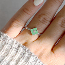 Load image into Gallery viewer, Sterling-silver-close-up-Lucky-Ring-chrysoprase