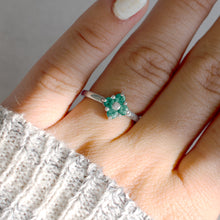 Load image into Gallery viewer, alexandrite-Lucky-Ring-close-up-white-gold