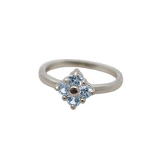 Load image into Gallery viewer, sterling-silver-Lucky-Clover-Ring-gray-spinel