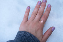 Load image into Gallery viewer, rose-gold-pink-spinel-Lucky-Clover-ring