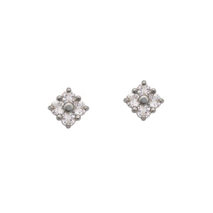 Lucky Stud Earrings in Diamond