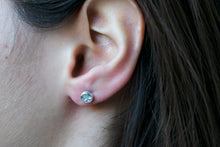 Load image into Gallery viewer, Starfish Circle Earrings
